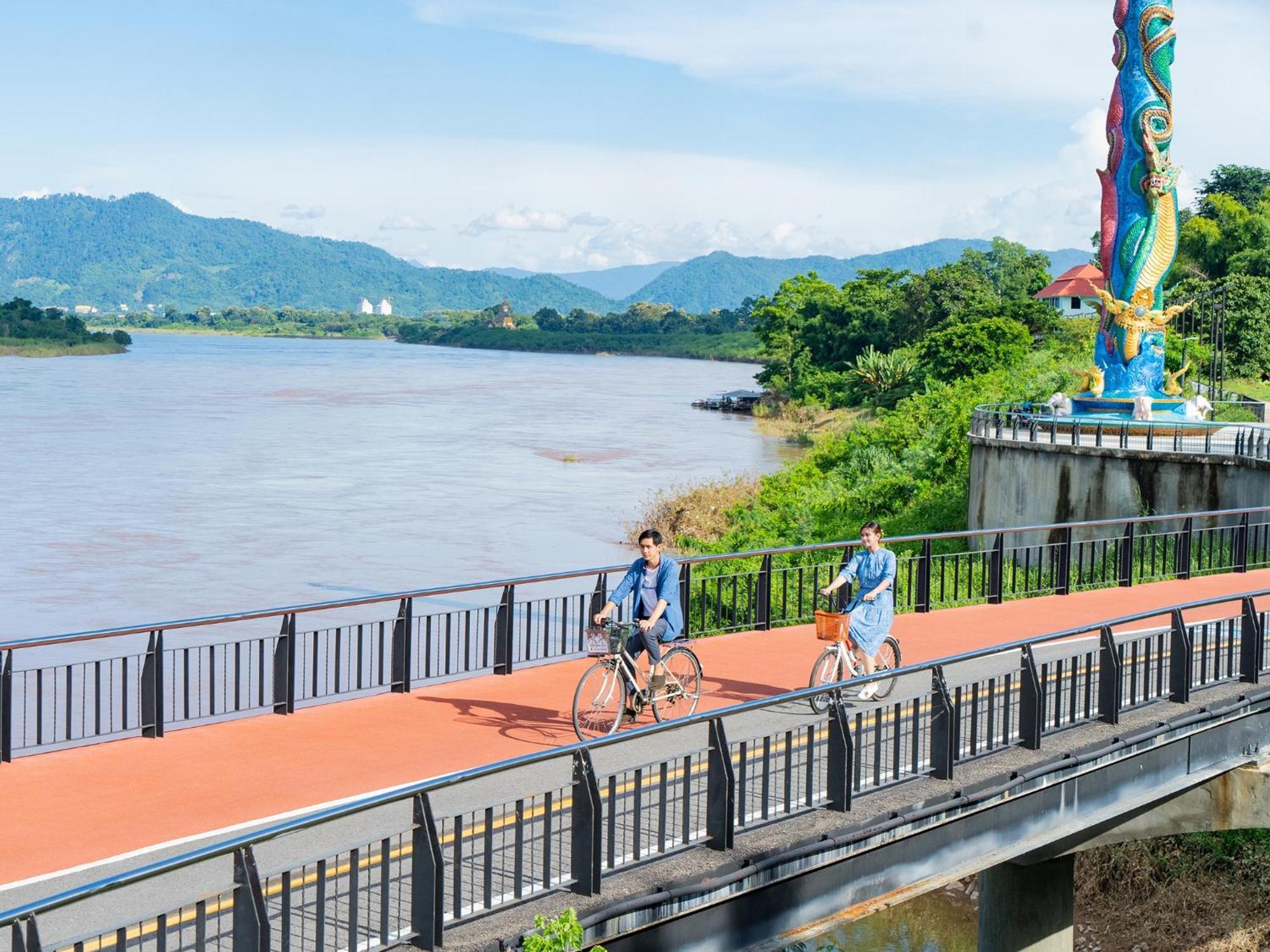 Fortune Riverview Hotel Chiang Khong Exteriör bild